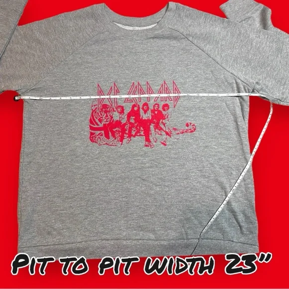 NWOT 🤘🎸Def Leppard Crew Neck Sweatshirt in Light Heather Grey and Red. Size L - Picture 3 of 11